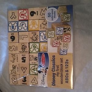 Disney Melissa and Doug wooden block set. NIB